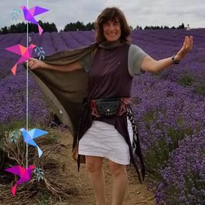 Meet your Posher, Amira